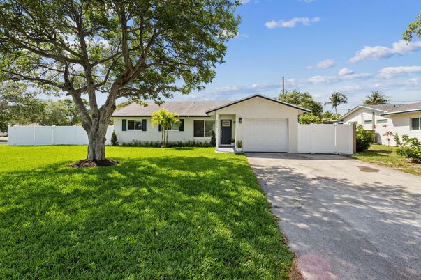 Attached, Backyard, Exterior, Facade, Ranch