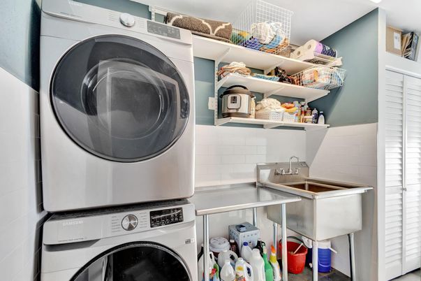 Interior, Utility Closets, Washer