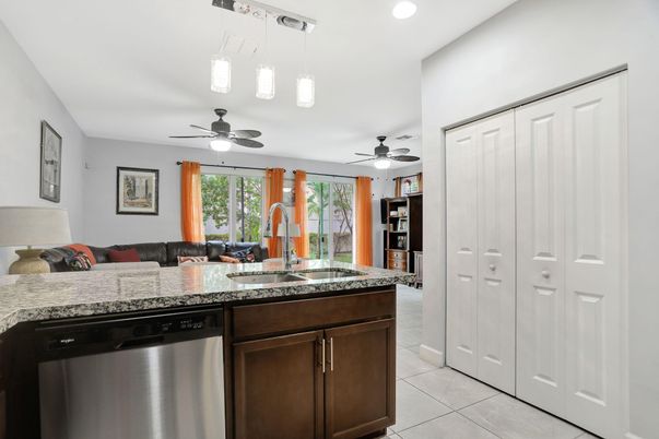 Interior, Kitchen, Pendant Lights, Recessed Lighting