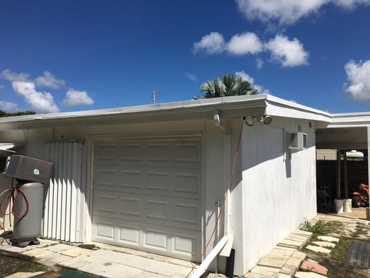 Detached Garage, Exterior