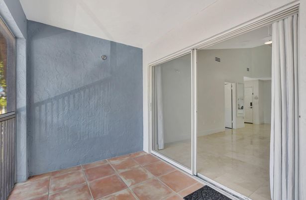 Bathroom, Empty room, Interior