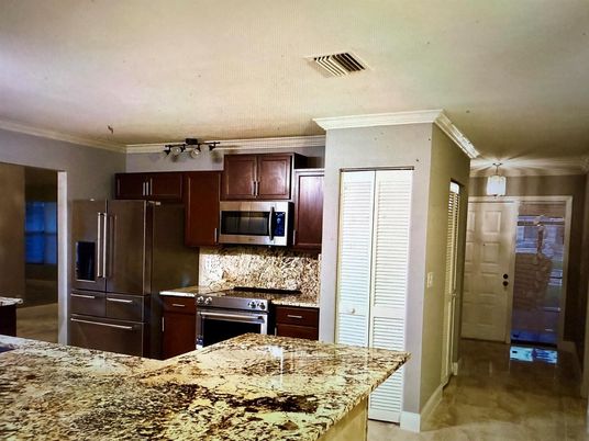 Interior, Kitchen, Stainless Steel Appliances