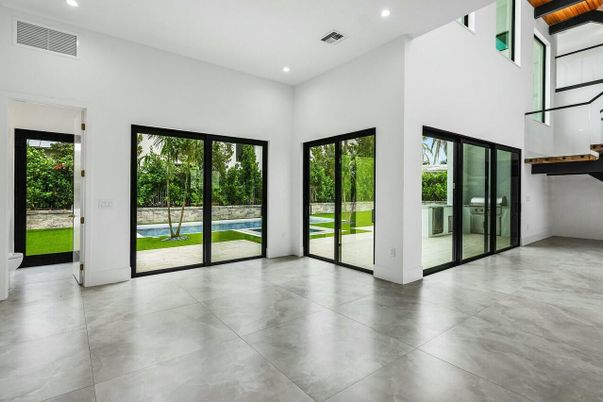 Empty room, Interior, Recessed Lighting