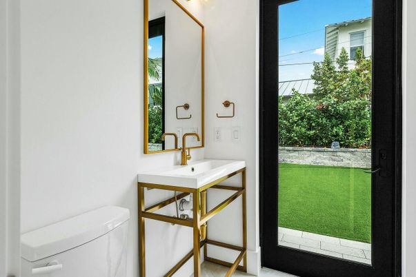 Bathroom, Interior