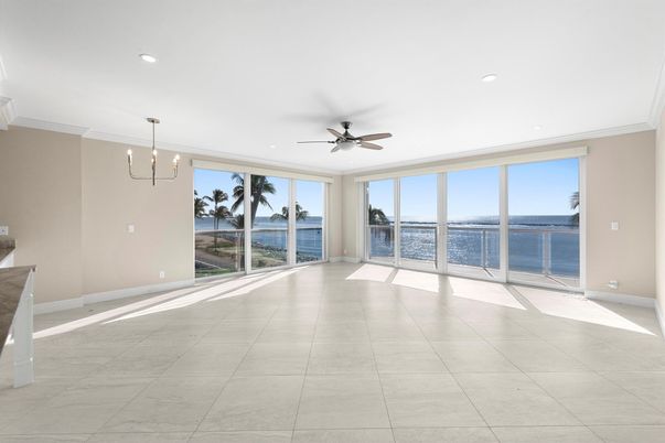 Empty room, Interior, Pendant Lights, Recessed Lighting, Water