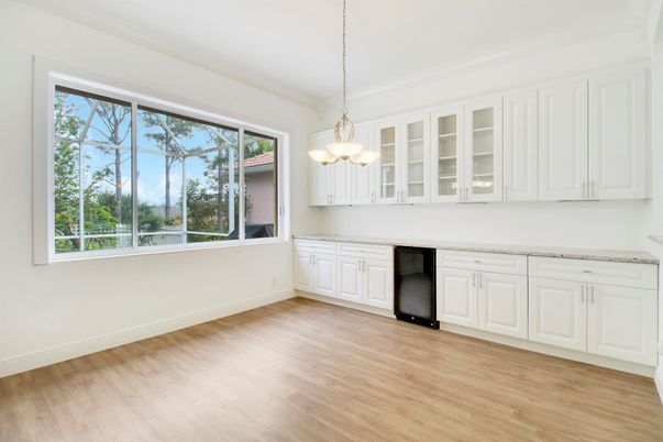 Chandelier, Empty room, Interior, Pendant Lights, Wood Texture Flooring