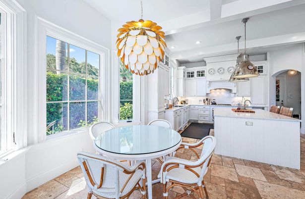 Dining room, Interior, Kitchen, Pendant Lights, Recessed Lighting