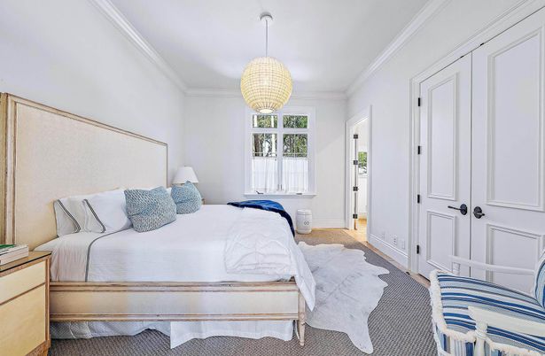 Bedroom, Interior, Pendant Lights