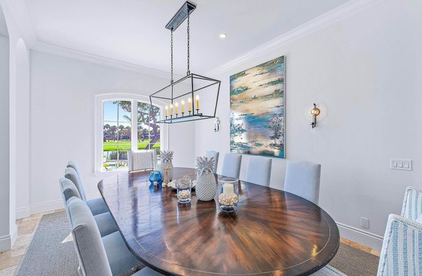 Dining room, Interior, Pendant Lights, Recessed Lighting