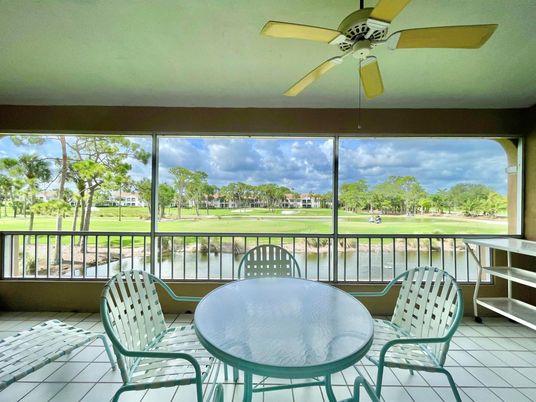 Dining room, Interior, Sun Room, Water