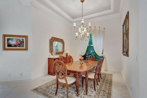 Chandelier, Dining room, Interior