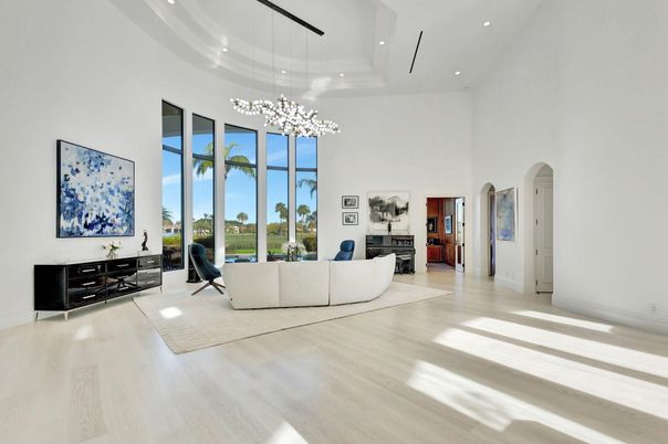 Interior, Living room, Pendant Lights, Recessed Lighting, Wood Texture Flooring