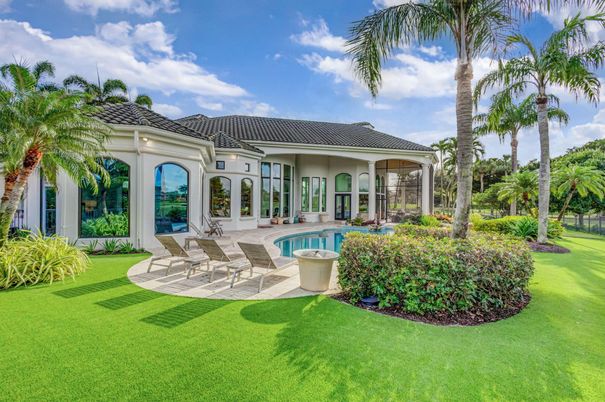 Backyard, Exterior, Pool