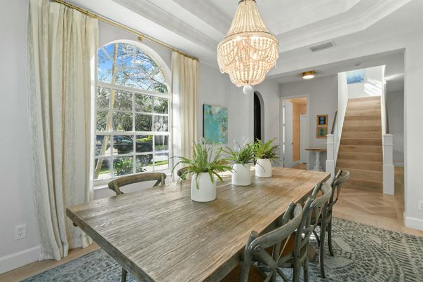 Chandelier, Dining room, Interior