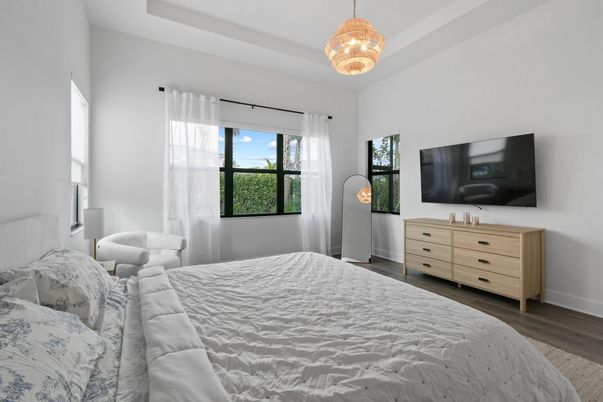 Bedroom, Interior, Pendant Lights, Wood Texture Flooring