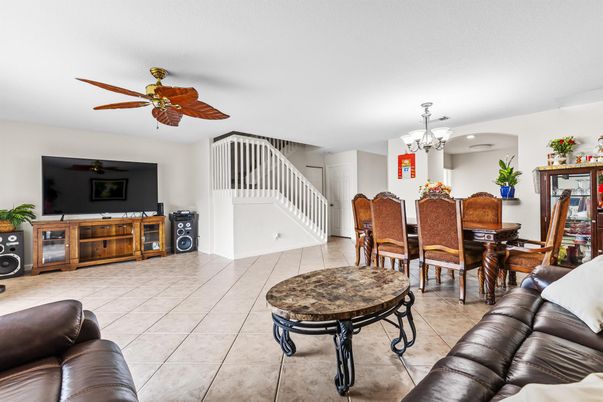 Chandelier, Dining room, Interior