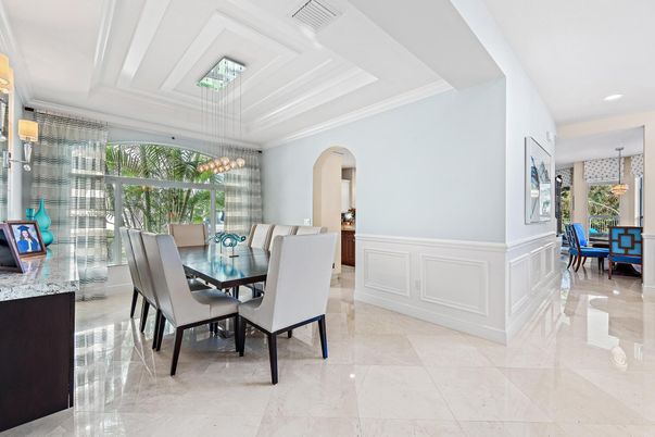 Chandelier, Dining room, Interior, Pendant Lights, Recessed Lighting
