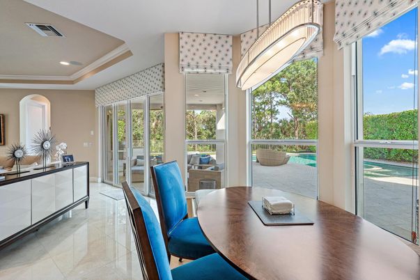 Dining room, Interior, Recessed Lighting