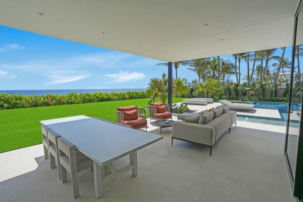 Exterior, Pool, Water
