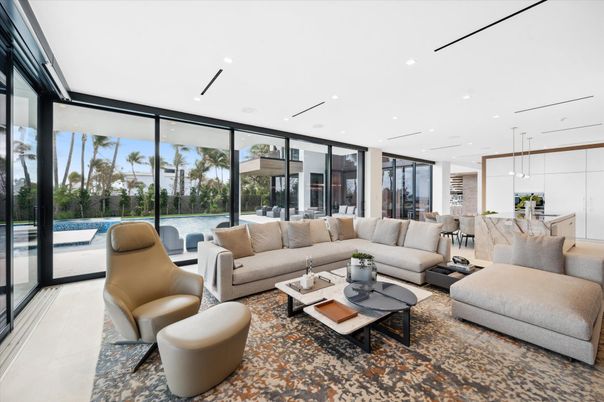 Interior, Living room, Pendant Lights, Recessed Lighting