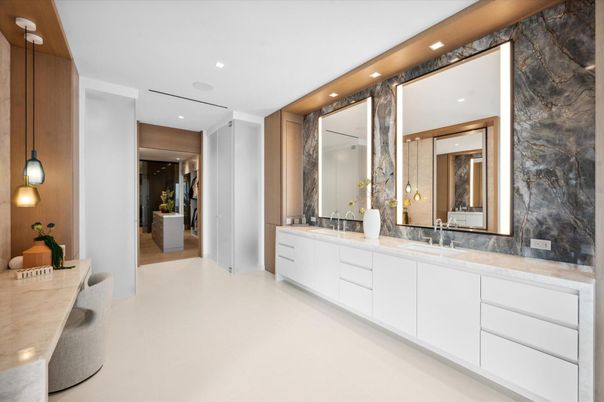 Bathroom, Dual Sink Vanities, Interior, Pendant Lights, Recessed Lighting