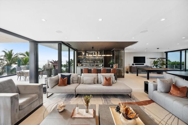 Interior, Living room, Pendant Lights, Recessed Lighting