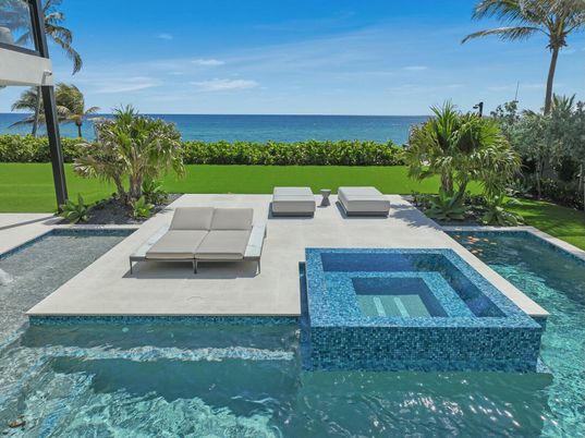 Exterior, Pool, Water