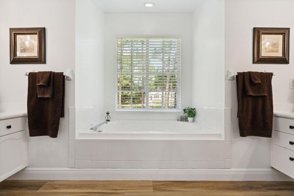 Bathroom, Interior, Recessed Lighting, Wood Texture Flooring