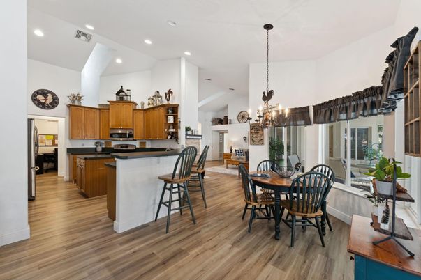 Chandelier, Dining room, Interior, Kitchen, Pendant Lights, Recessed Lighting, Wood Texture Flooring