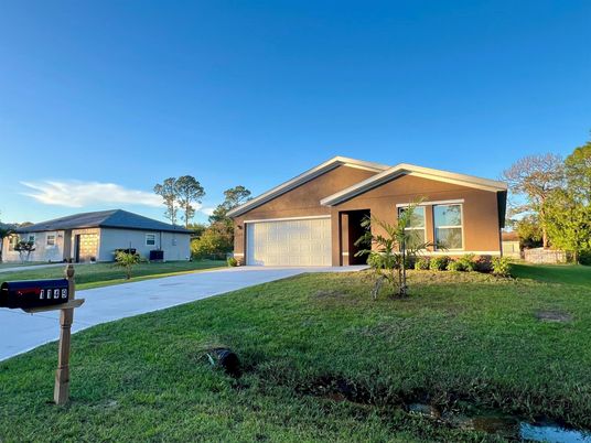 Attached, Backyard, Exterior, Facade, Ranch