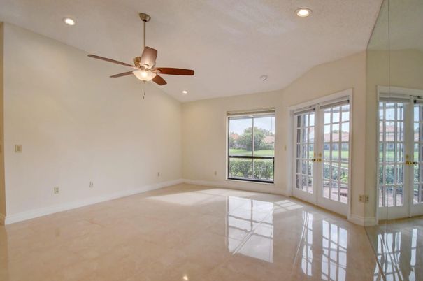 Empty room, Interior, Recessed Lighting