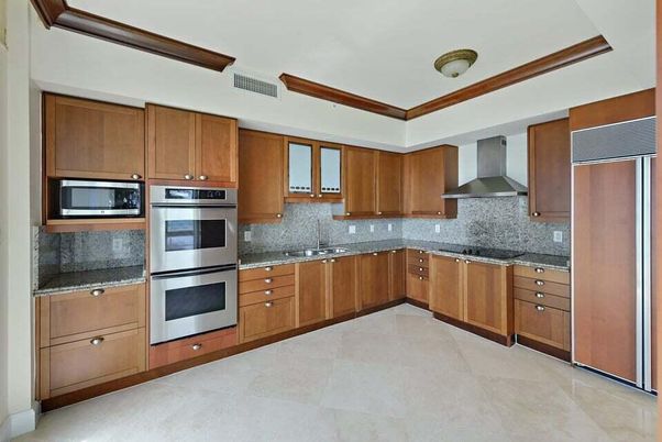 Interior, Kitchen, Stainless Steel Appliances