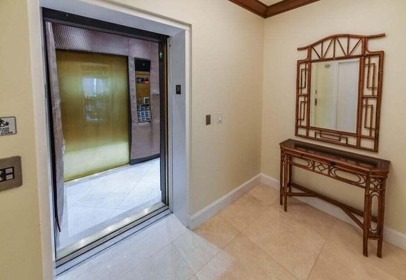 Elevator, Interior