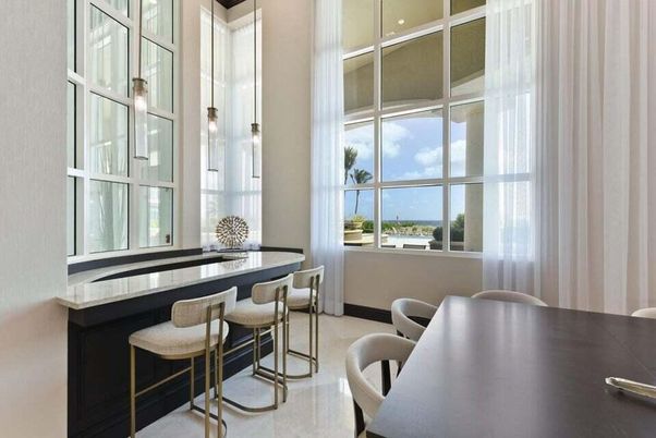 Dining room, Interior