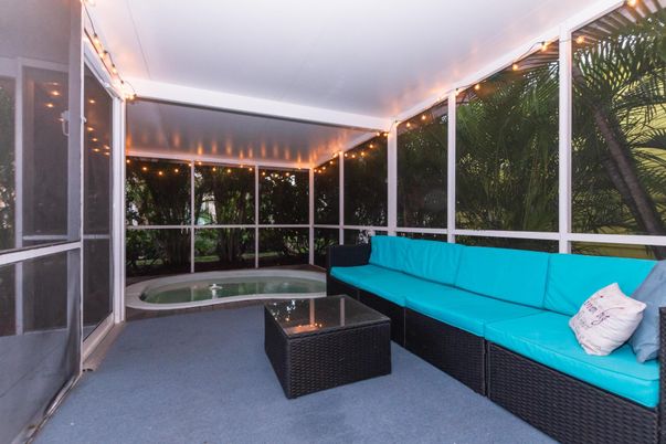 Interior, Pool, Sun Room