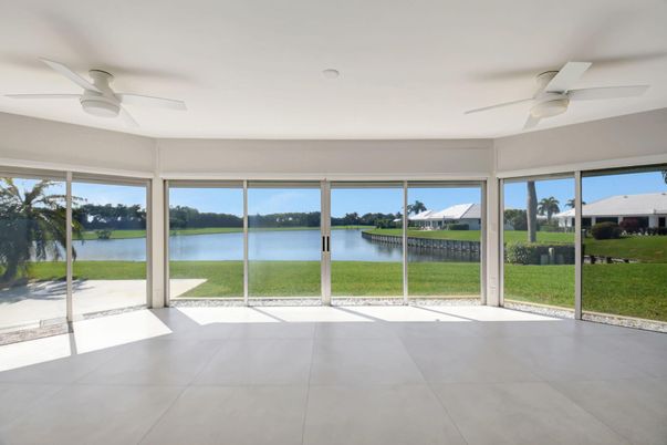 Interior, Sun Room, Water