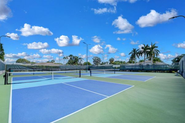 Exterior, Tennis Courts