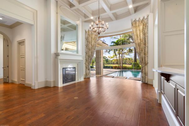 Chandelier, Fireplace, Interior, Wood Texture Flooring
