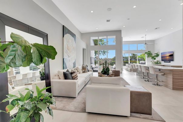 Dining room, Interior, Living room, Pendant Lights, Recessed Lighting
