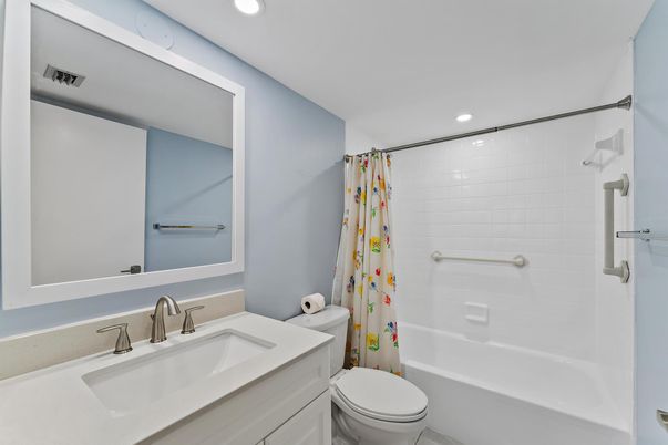 Bathroom, Interior, Recessed Lighting
