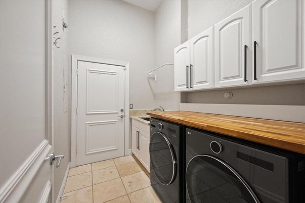 Interior, Washer
