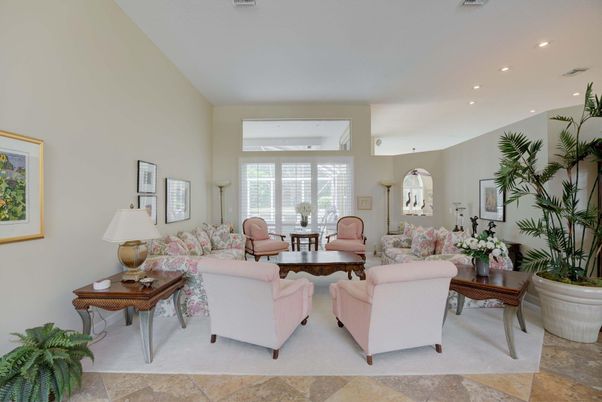 Dining room, Interior, Living room, Recessed Lighting