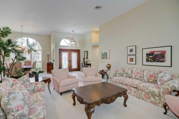 Interior, Living room, Pendant Lights, Recessed Lighting