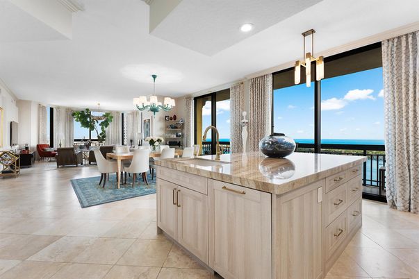 Chandelier, Dining room, Interior, Kitchen, Living room, Pendant Lights, Recessed Lighting, Water