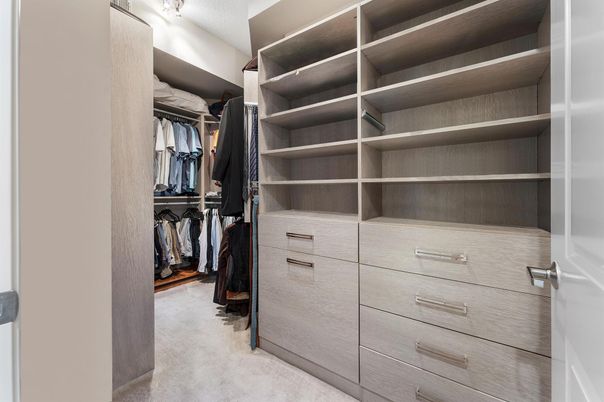 Interior, Walk-in Closets