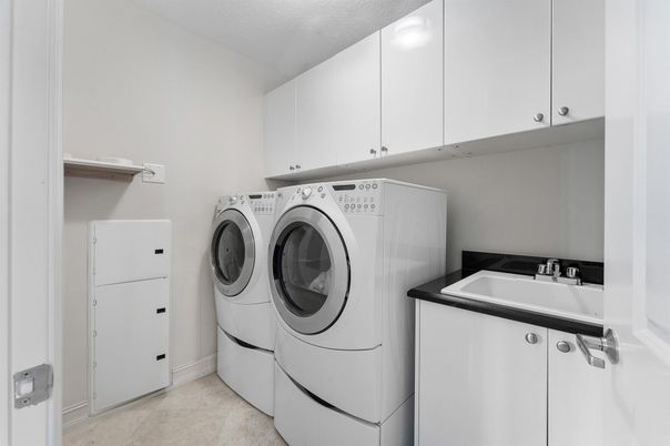 Interior, Washer