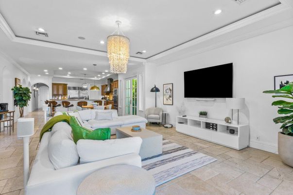 Chandelier, Interior, Kitchen, Living room, Pendant Lights, Recessed Lighting