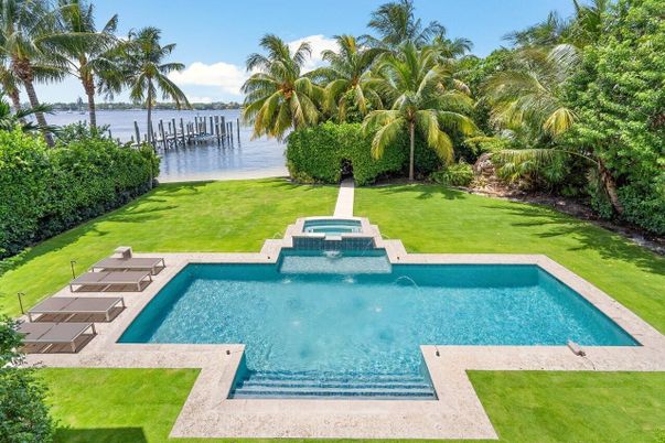 Exterior, Lake, Pool