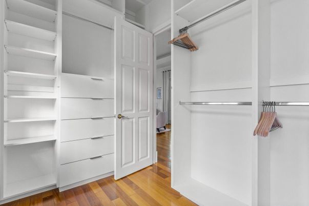 Interior, Walk-in Closets, Wood Texture Flooring