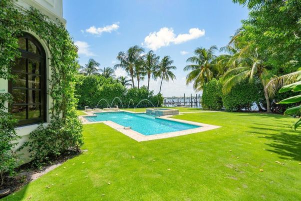 Backyard, Exterior, Pool